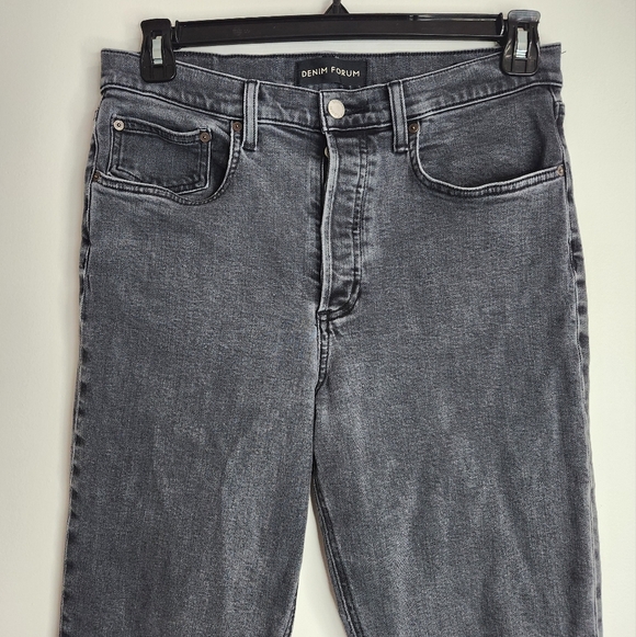 Aritzia Denim Forum Arlo High Rise Black Straight Raw Hem Jeans Size 31 X 26L - Picture 4 of 15